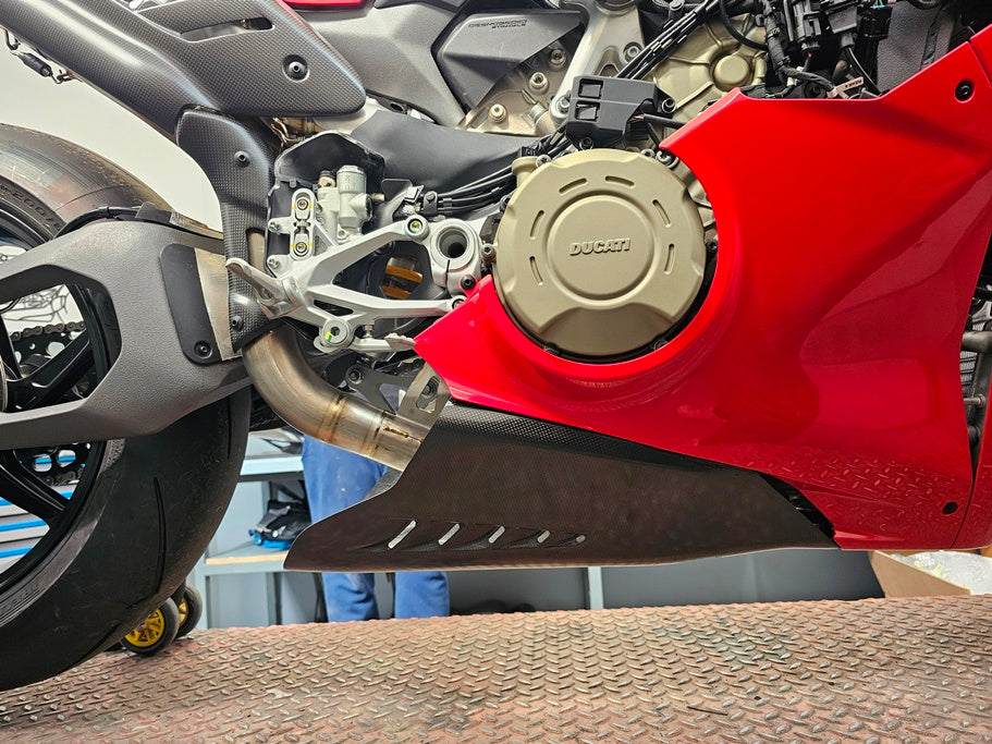 BELLY PAN - SLIP ON / FULL EXHAUST SYSTEM